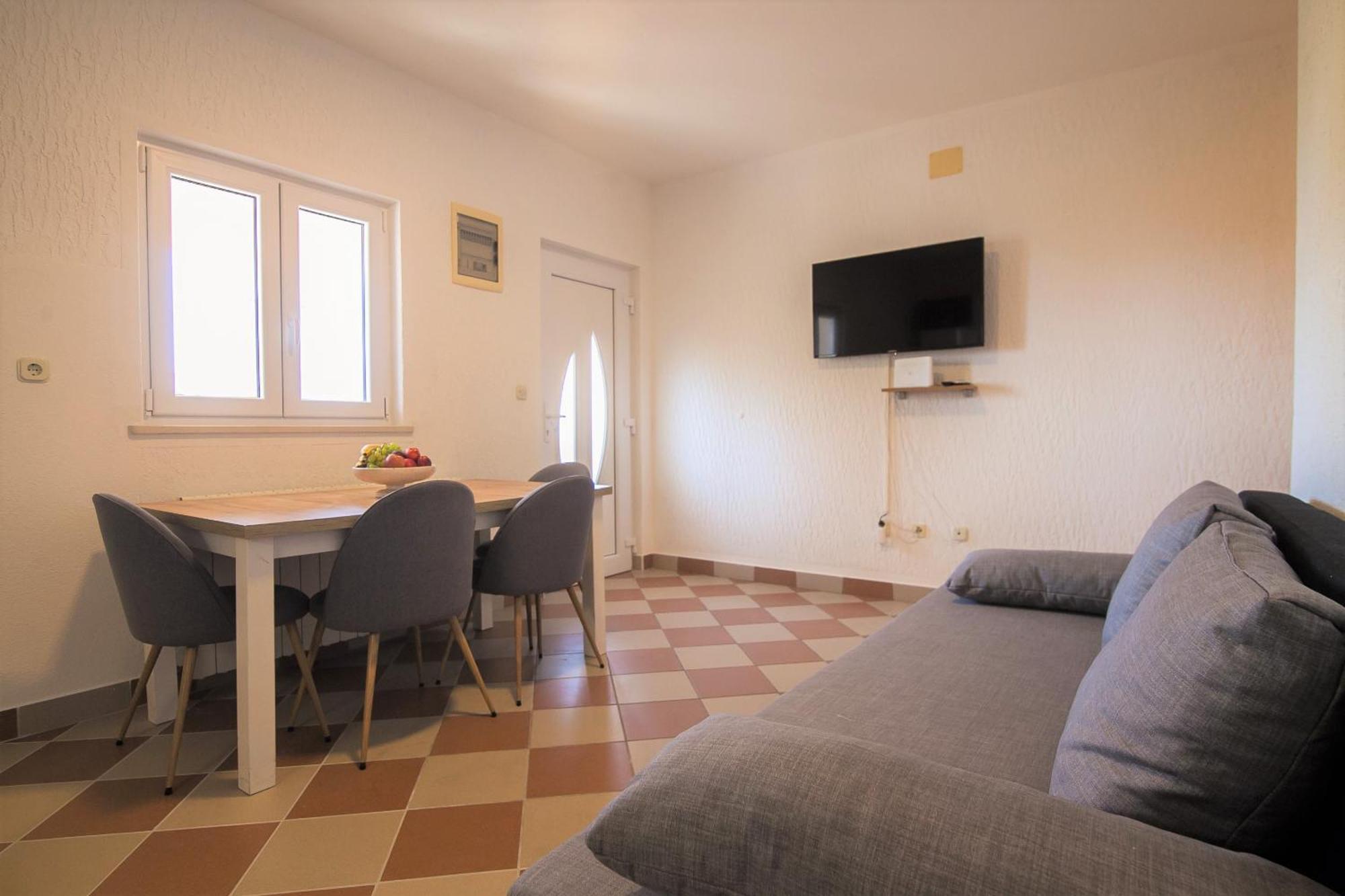 Domus Apartman Bol